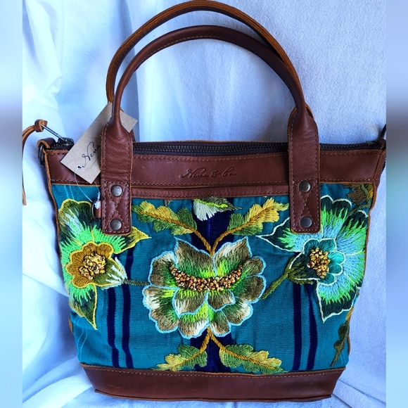 NWT Nena Mini Blooms - Picture 1 of 4